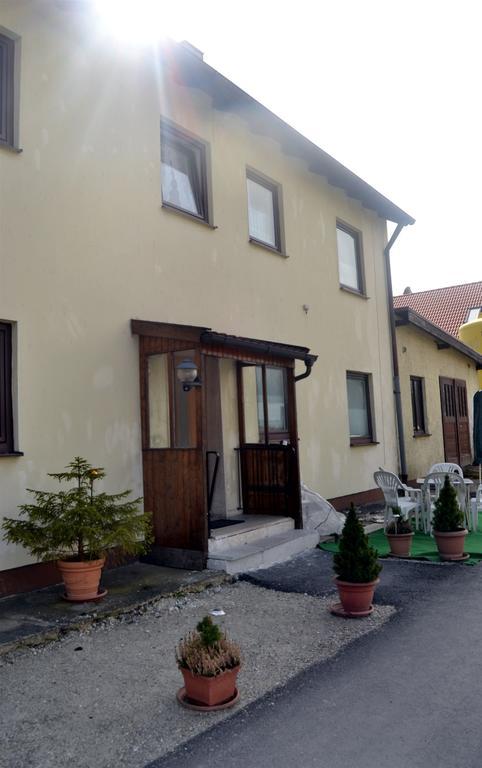 Gastehaus Sebastian Guest House Erding Eksteriør bilde